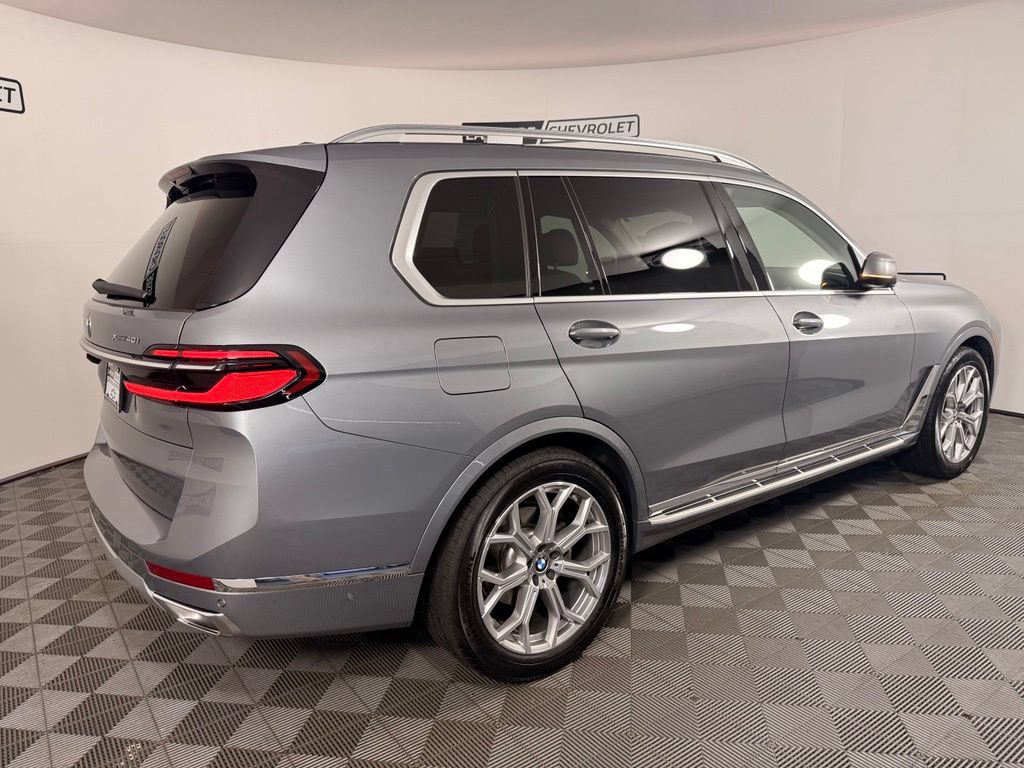 Used 2026 BMW X7 xDrive40i AWD/4WD image 6