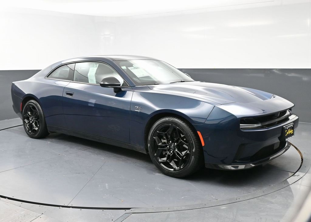 Used 2025 Dodge Charger R/T w/ Sun & Sound Package image 3