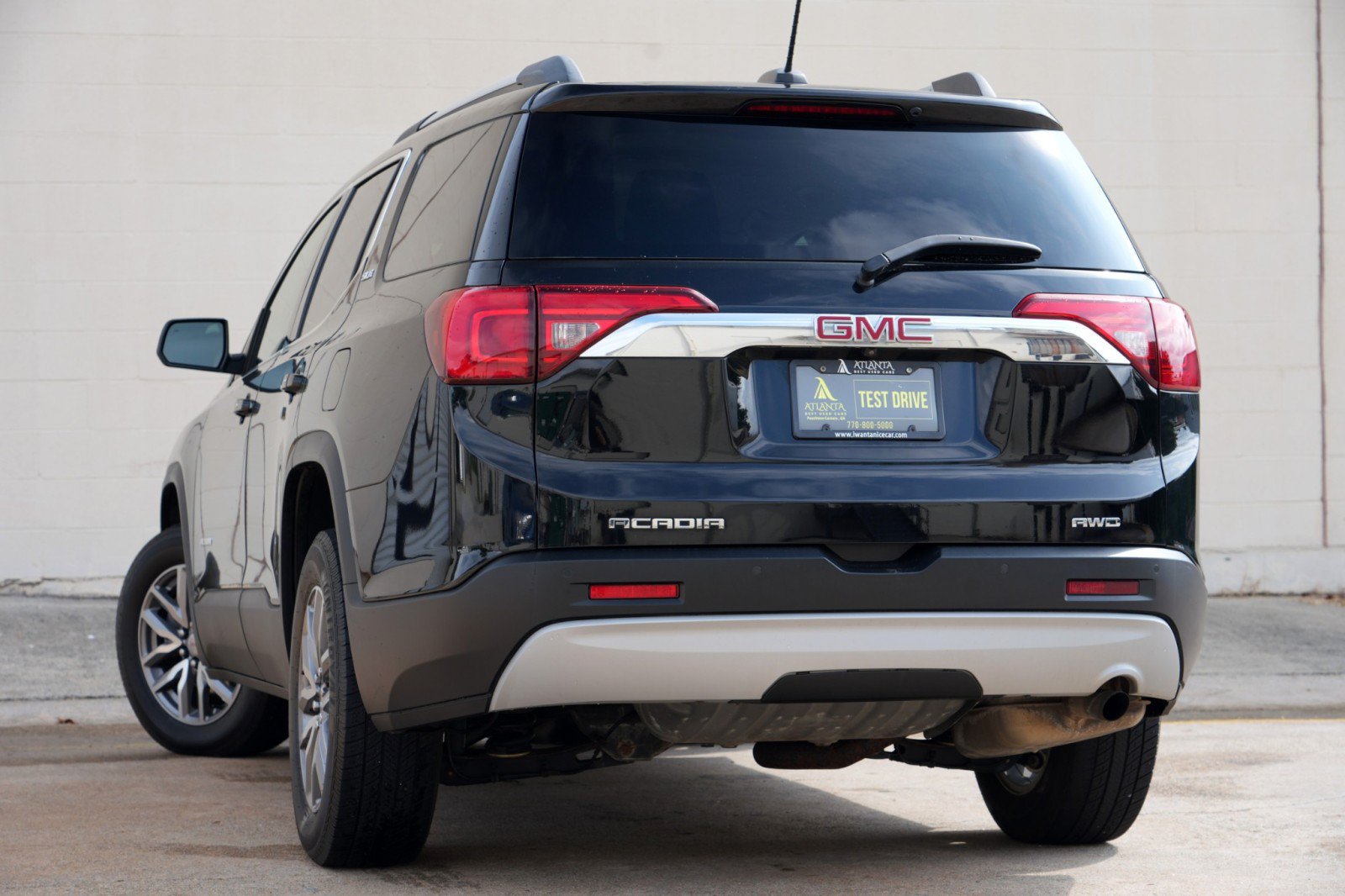 Used 2018 GMC Acadia SLE w/ Driver Alert Package I AWD/4WD image 5