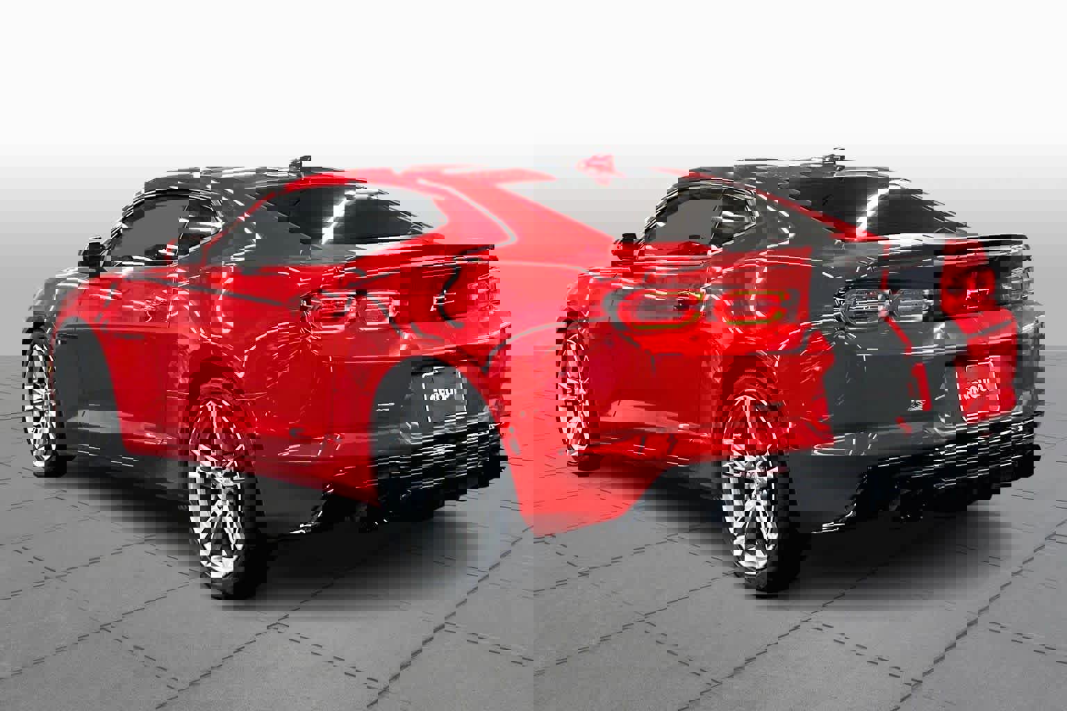 Used 2019 Chevrolet Camaro LT w/ RS Package image 11