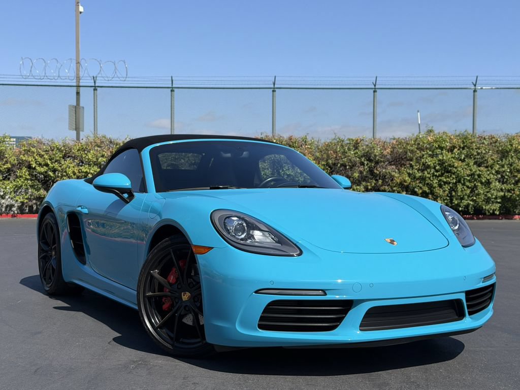 Used 2017 Porsche 718 Boxster S RWD image 19