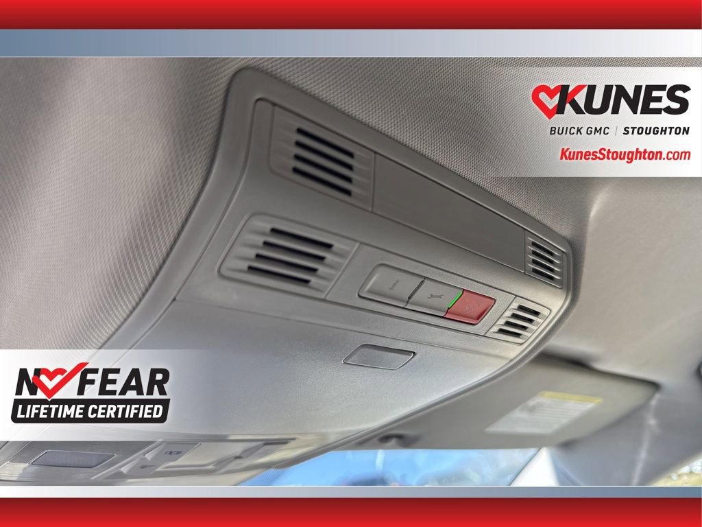 Used 2025 Volkswagen Taos SE AWD/4WD image 34