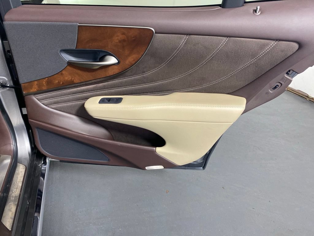 Certified 2020 Lexus LS 500 AWD image 31