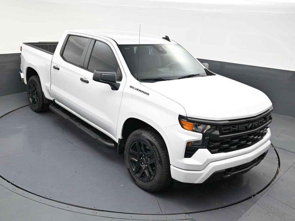 Used 2024 Chevrolet Silverado 1500 Custom w/ Turbomax Blackout Package RWD image 18