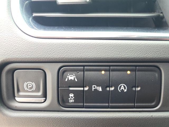 Used 2023 GMC Yukon SLE w/ Gmc Pro Safety Plus Package image 25