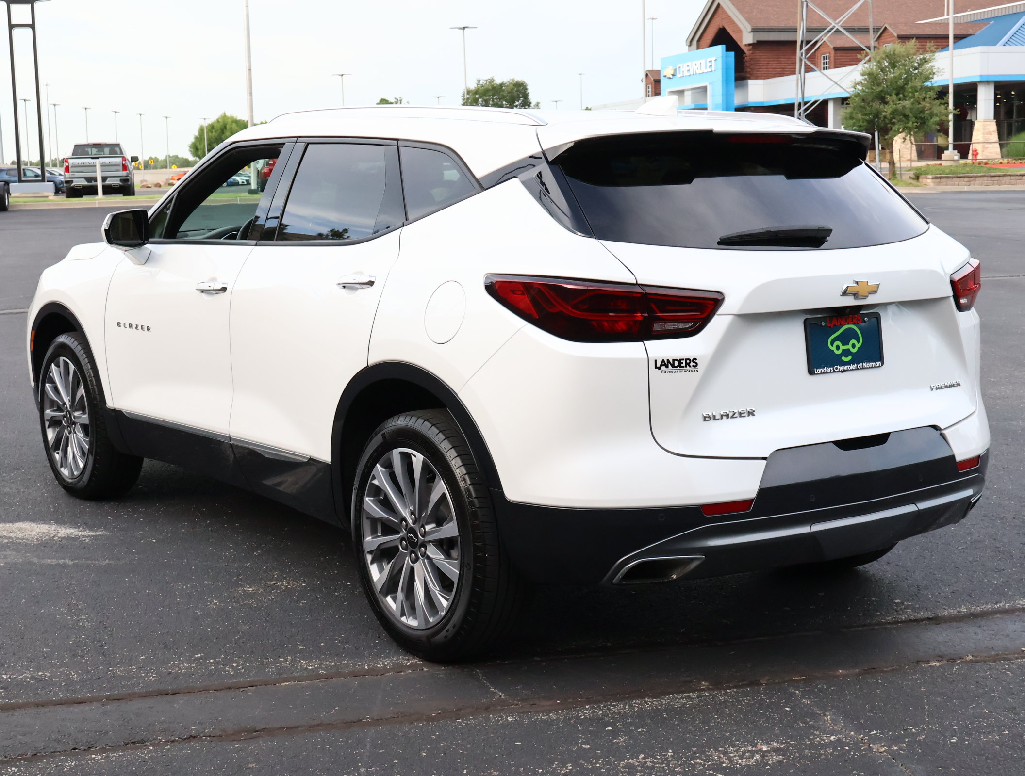Used 2024 Chevrolet Blazer Premier w/ Driver Confidence II Package FWD image 7