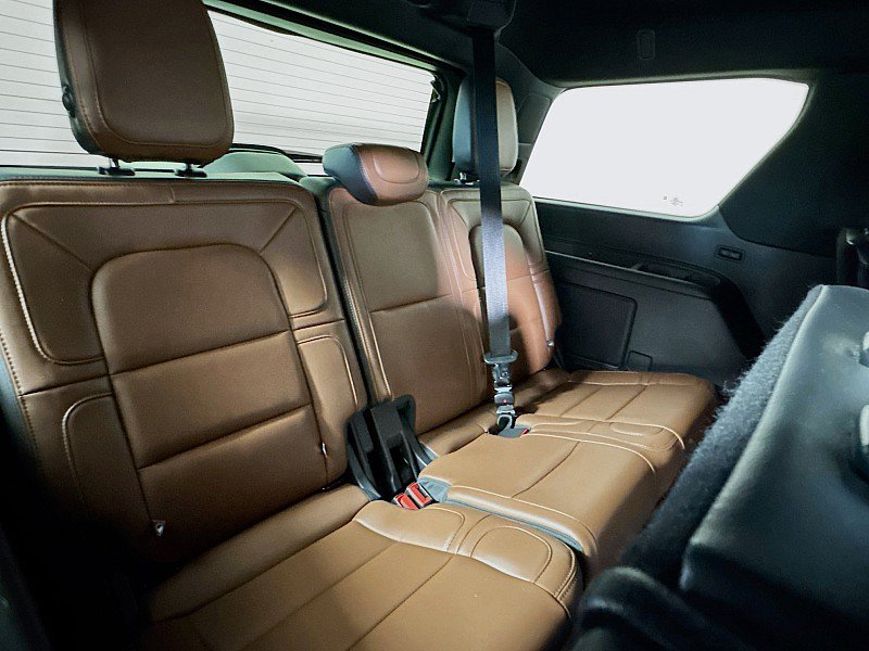 Used 2024 Lincoln Navigator Reserve AWD/4WD image 28