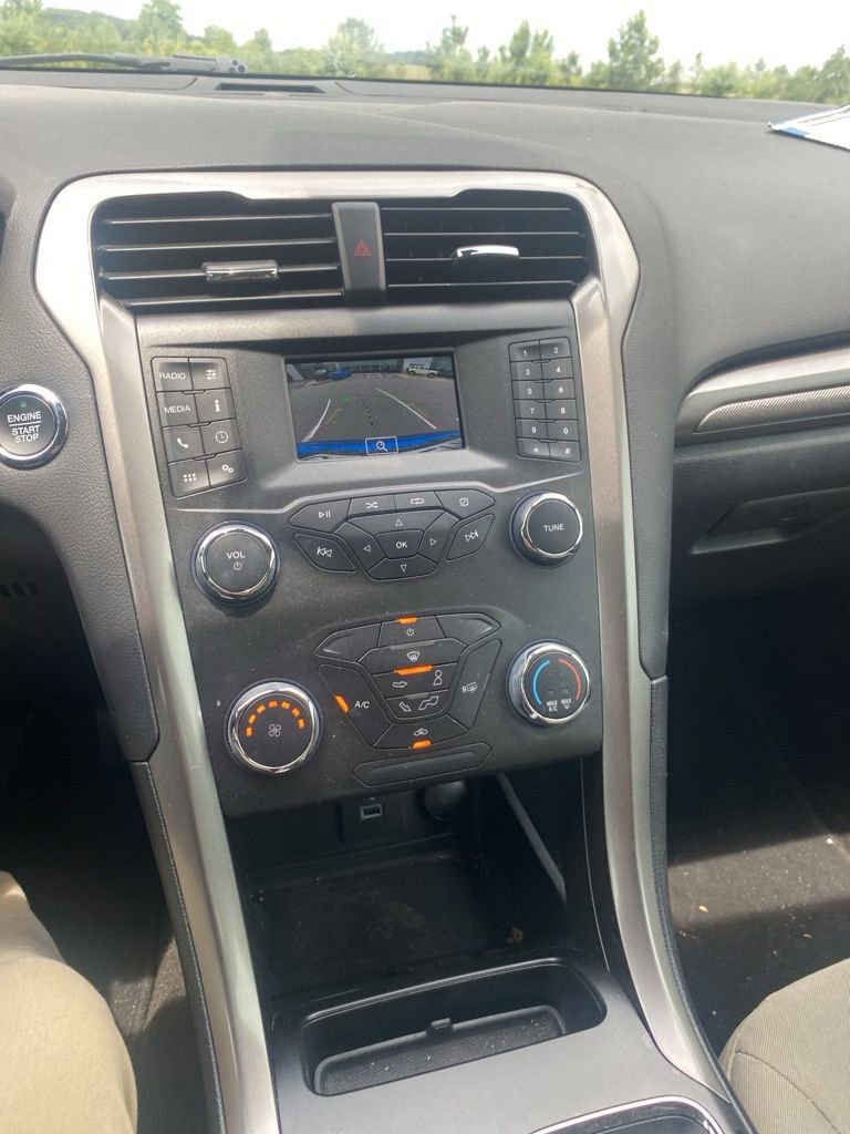 Certified 2020 Ford Fusion S FWD image 11