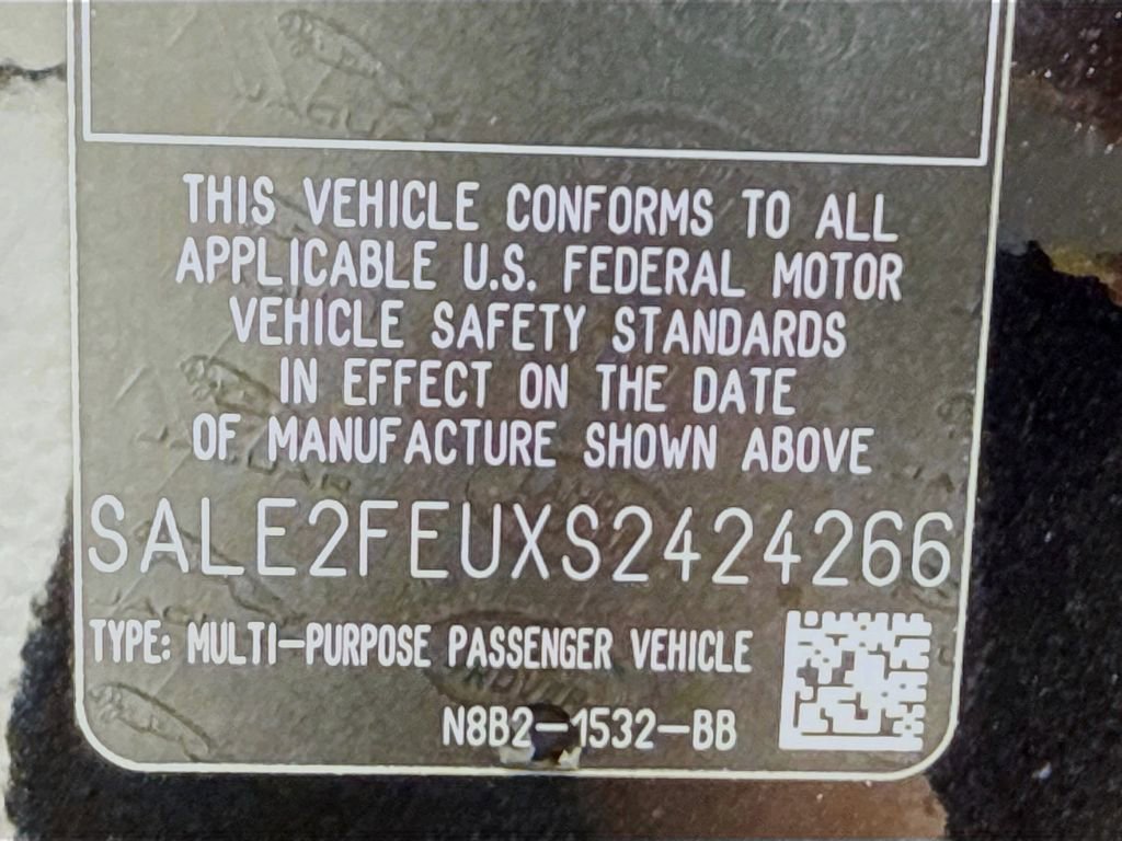 Used 2025 Land Rover Defender 130 X-Dynamic SE image 26