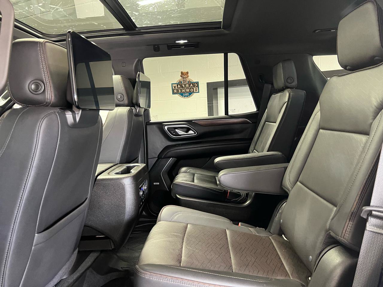 Used 2021 Chevrolet Tahoe High Country AWD/4WD image 18