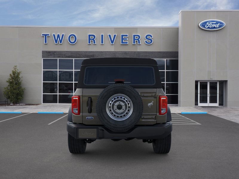 New 2025 Ford Bronco 4-Door image 5