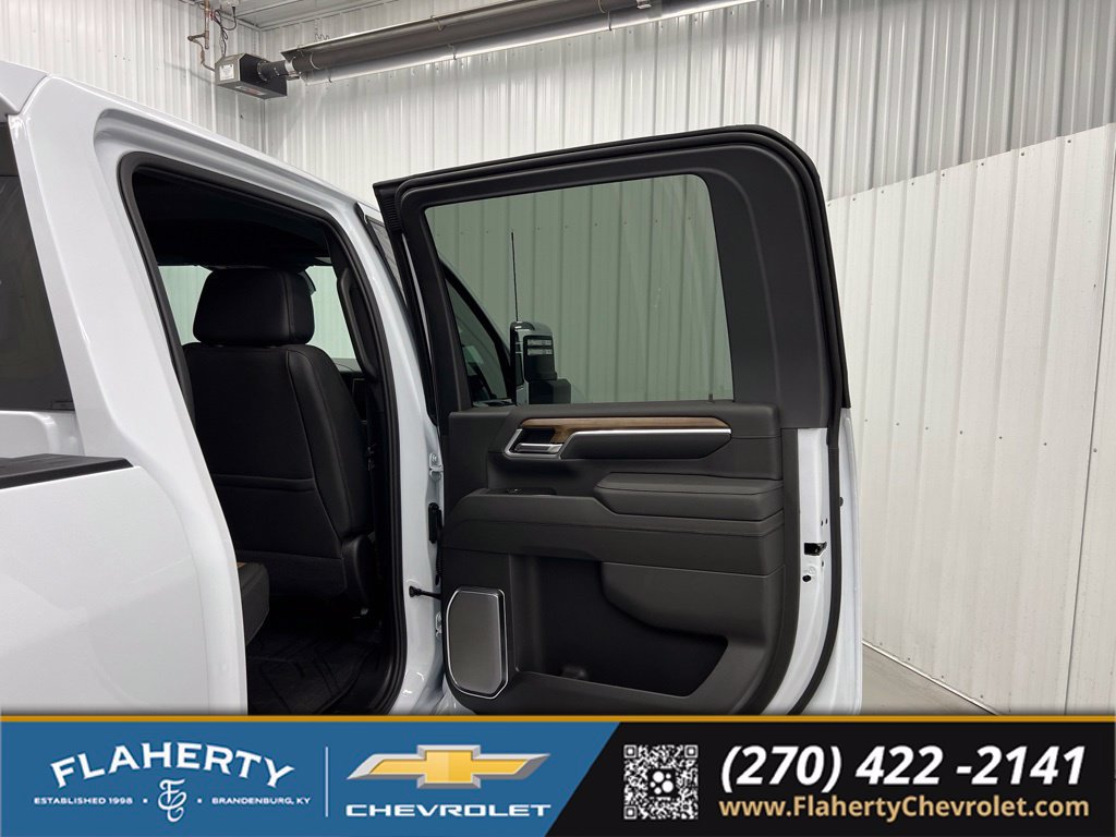 New 2026 Chevrolet Silverado 3500 High Country w/ Technology Package AWD/4WD image 12