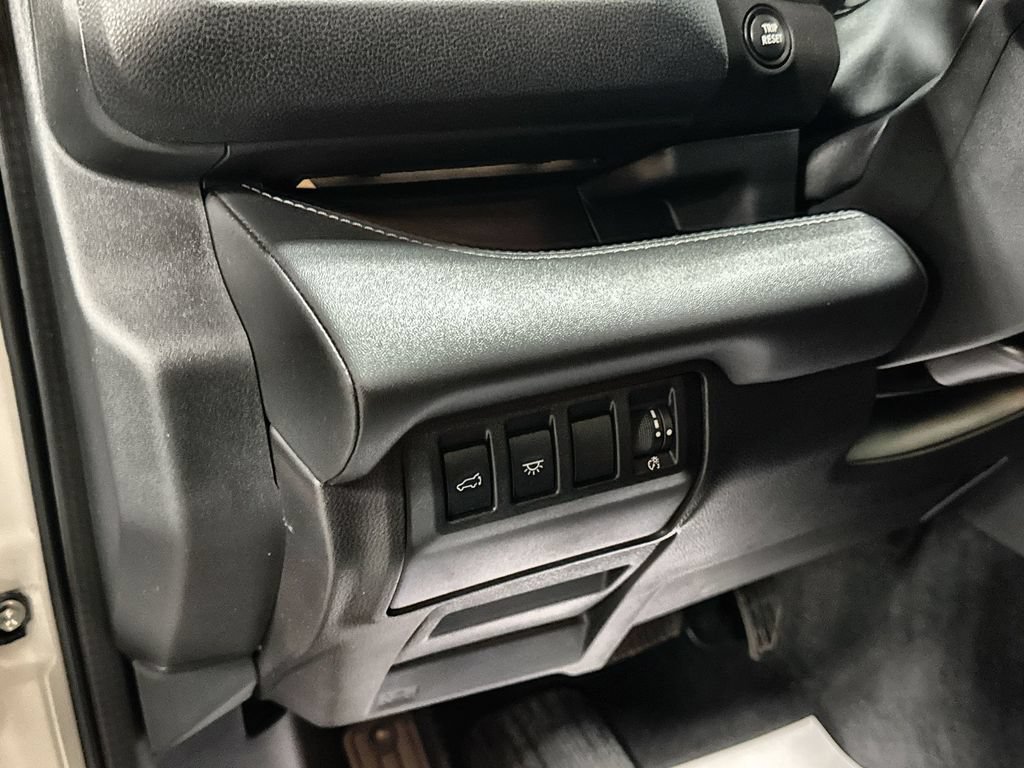 Used 2023 Subaru Ascent Touring AWD/4WD image 16