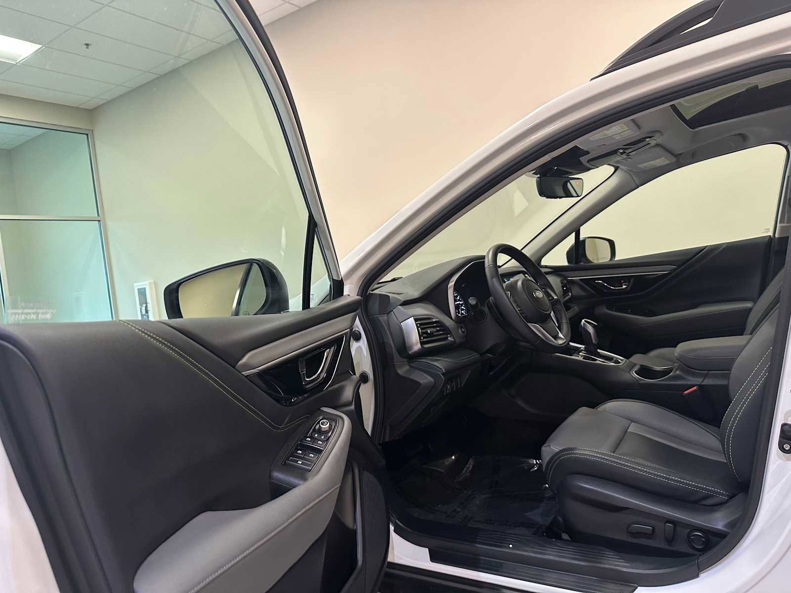 Used 2023 Subaru Outback Onyx Edition XT image 22