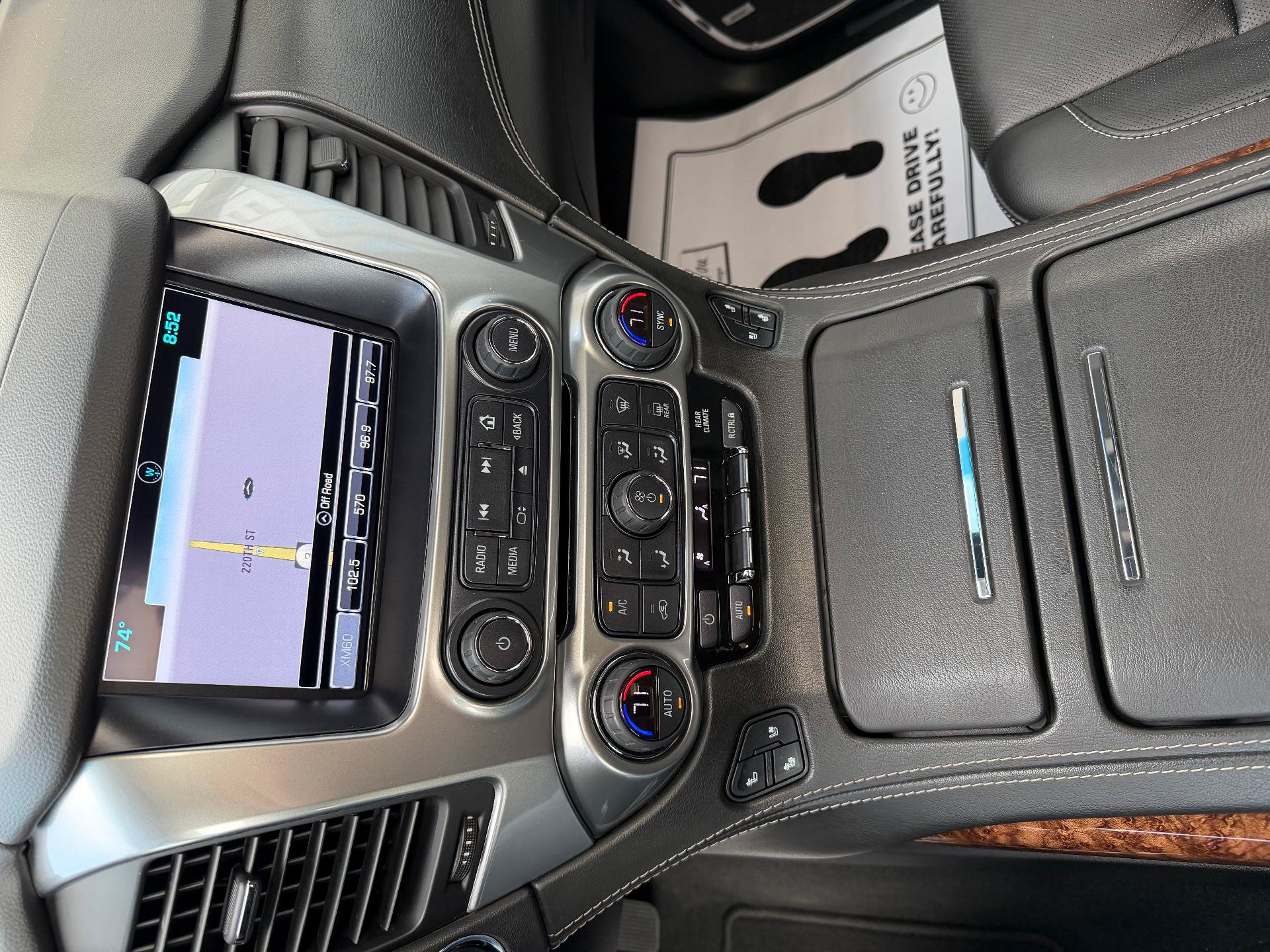 Used 2019 Chevrolet Tahoe Premier AWD/4WD image 15