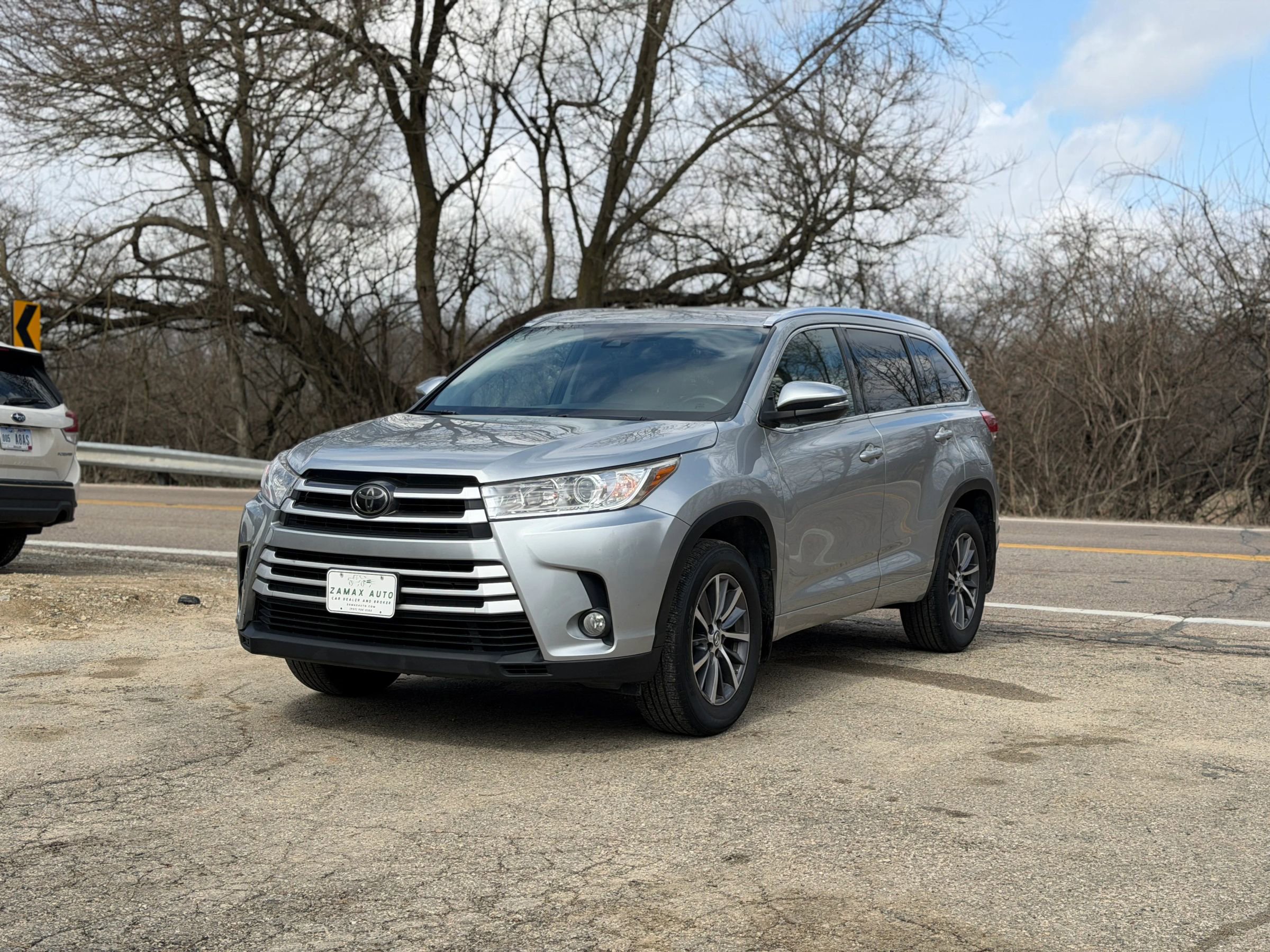 Used 2017 Toyota Highlander XLE image 7