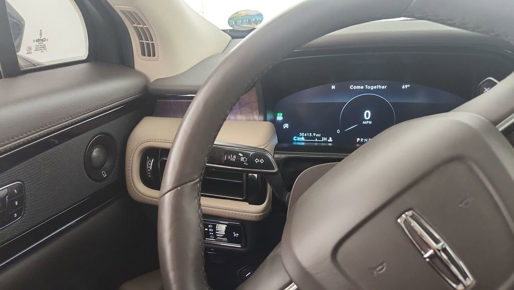 Used 2023 Lincoln Nautilus Reserve w/ Equipment Group 201A image 19