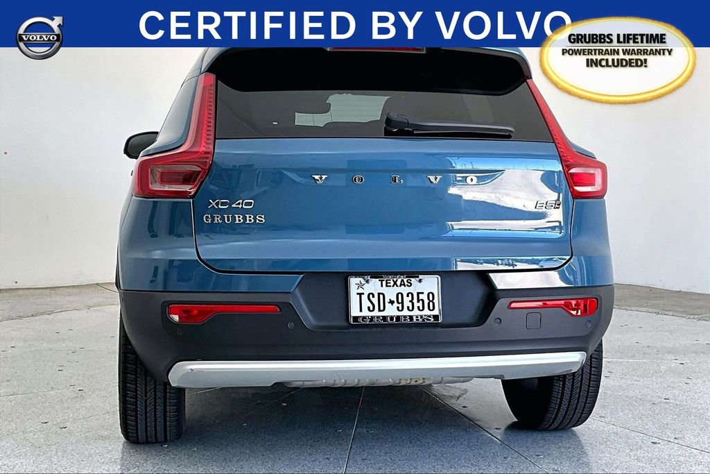 Used 2023 Volvo XC40 B5 Ultimate w/ Protection Package Premier image 7