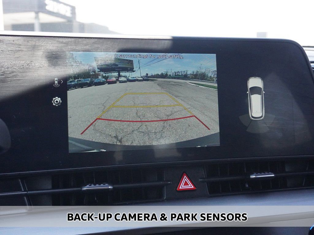 Used 2023 Kia Sportage EX image 5