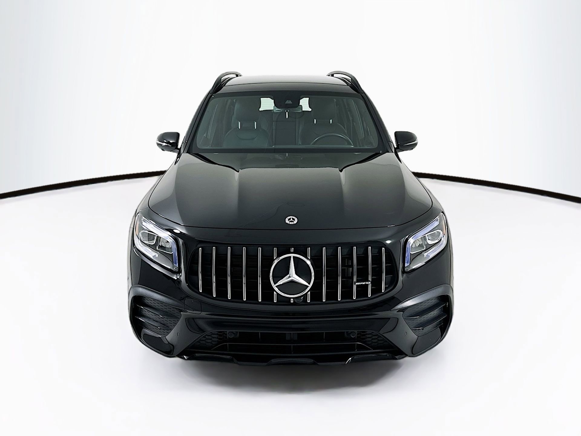 Used 2022 Mercedes-Benz GLB 35 AMG 4MATIC image 2