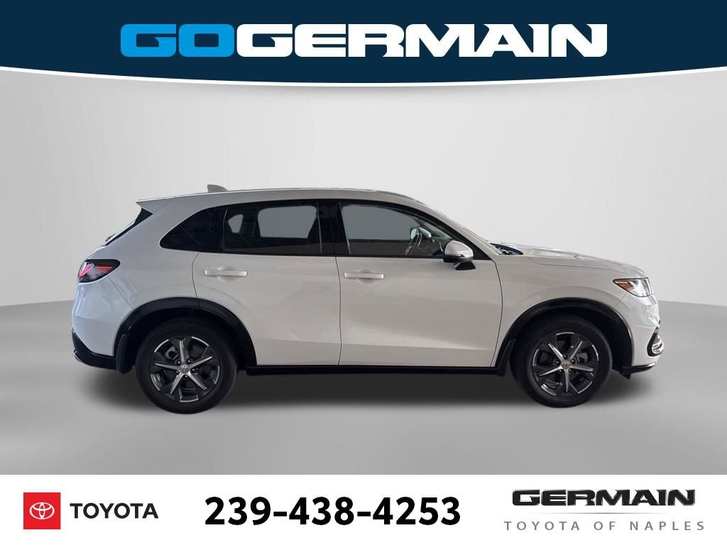 Used 2023 Honda HR-V EX-L image 9