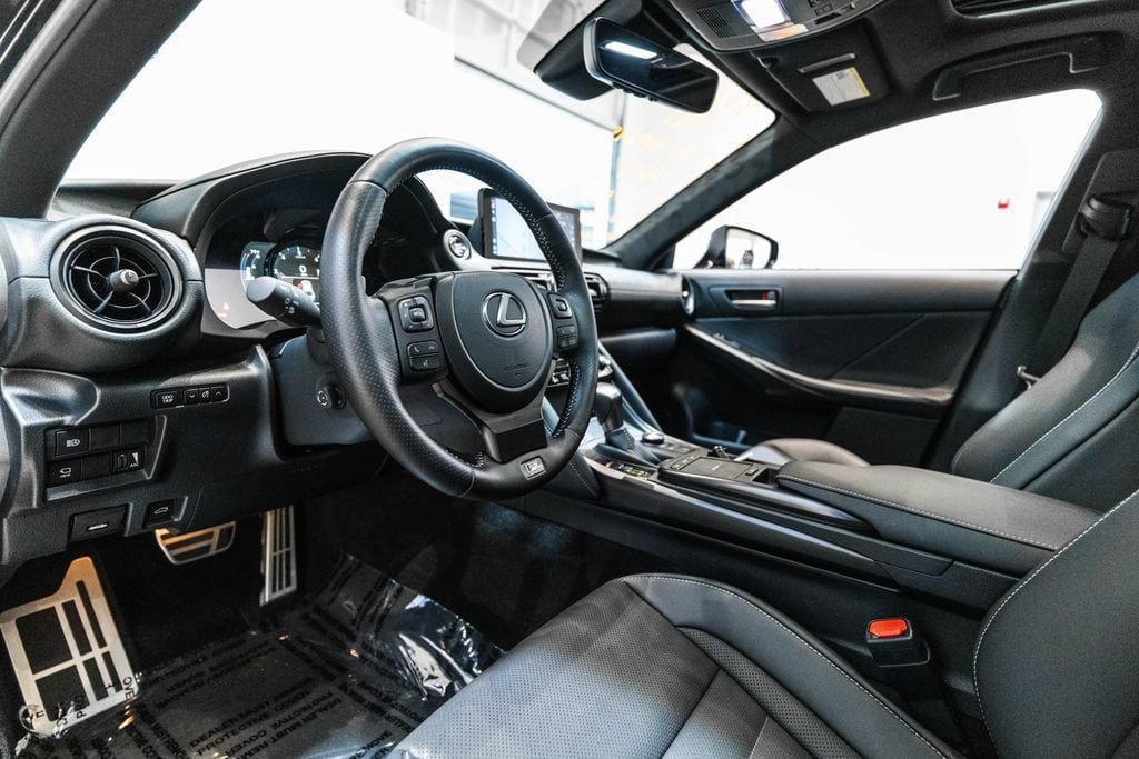 Used 2025 Lexus IS 350 F Sport w/ Navigation Package AWD/4WD image 4
