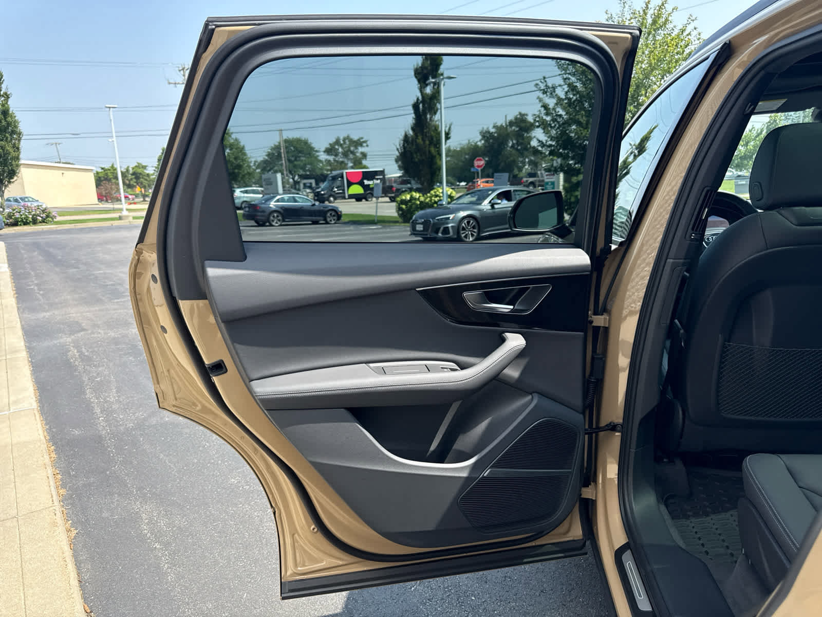 New 2025 Audi Q7 3.0T Premium Plus image 27