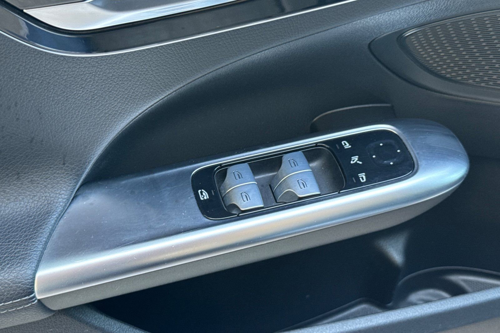 Certified 2023 Mercedes-Benz C 300 Sedan image 12