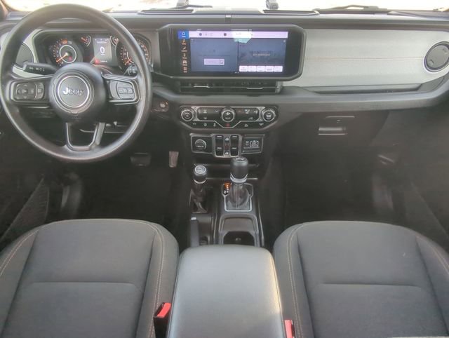 Used 2025 Jeep Wrangler Sport image 22