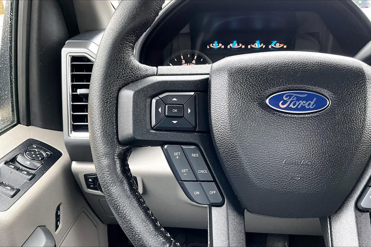 Used 2016 Ford F150 XLT w/ Equipment Group 302A Luxury AWD/4WD image 24