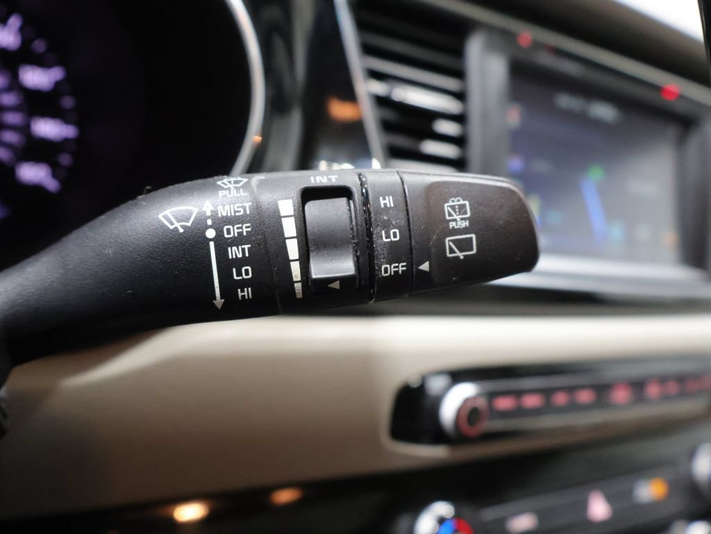 Used 2015 Kia Sedona SX Limited FWD image 34