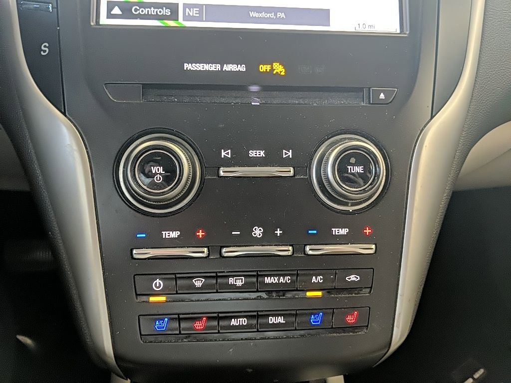 Used 2019 Lincoln MKC Reserve w/ MKC Climate Package AWD/4WD image 21