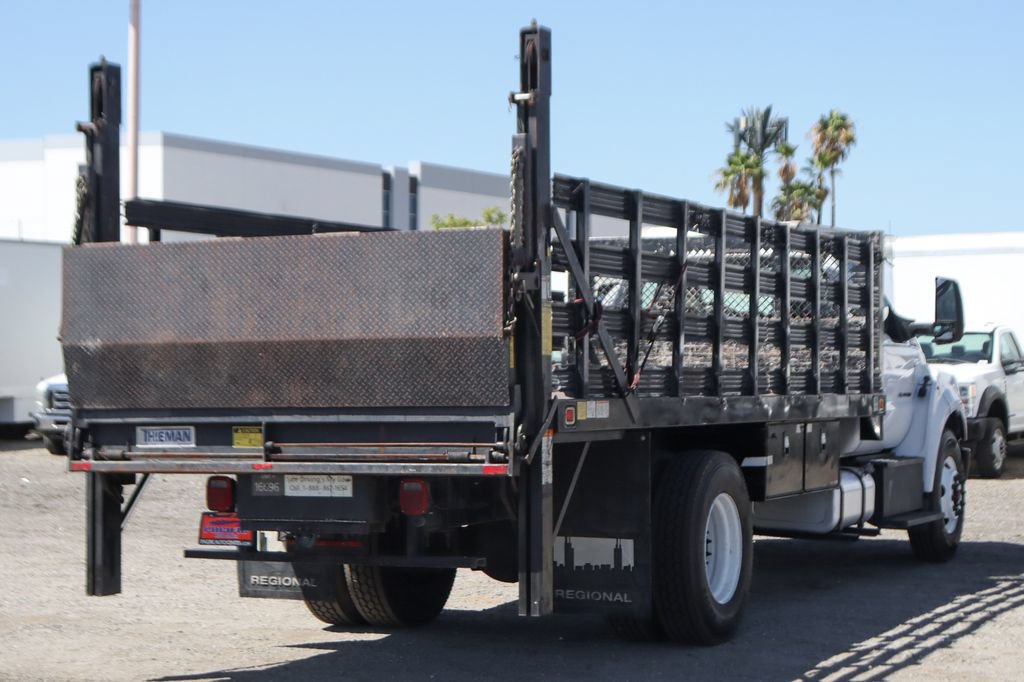 Used 2017 Ford F750 2WD Regular Cab Super Duty image 12