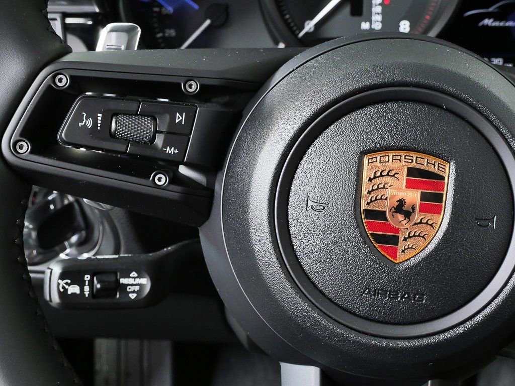 New 2026 Porsche Macan Turbo image 11