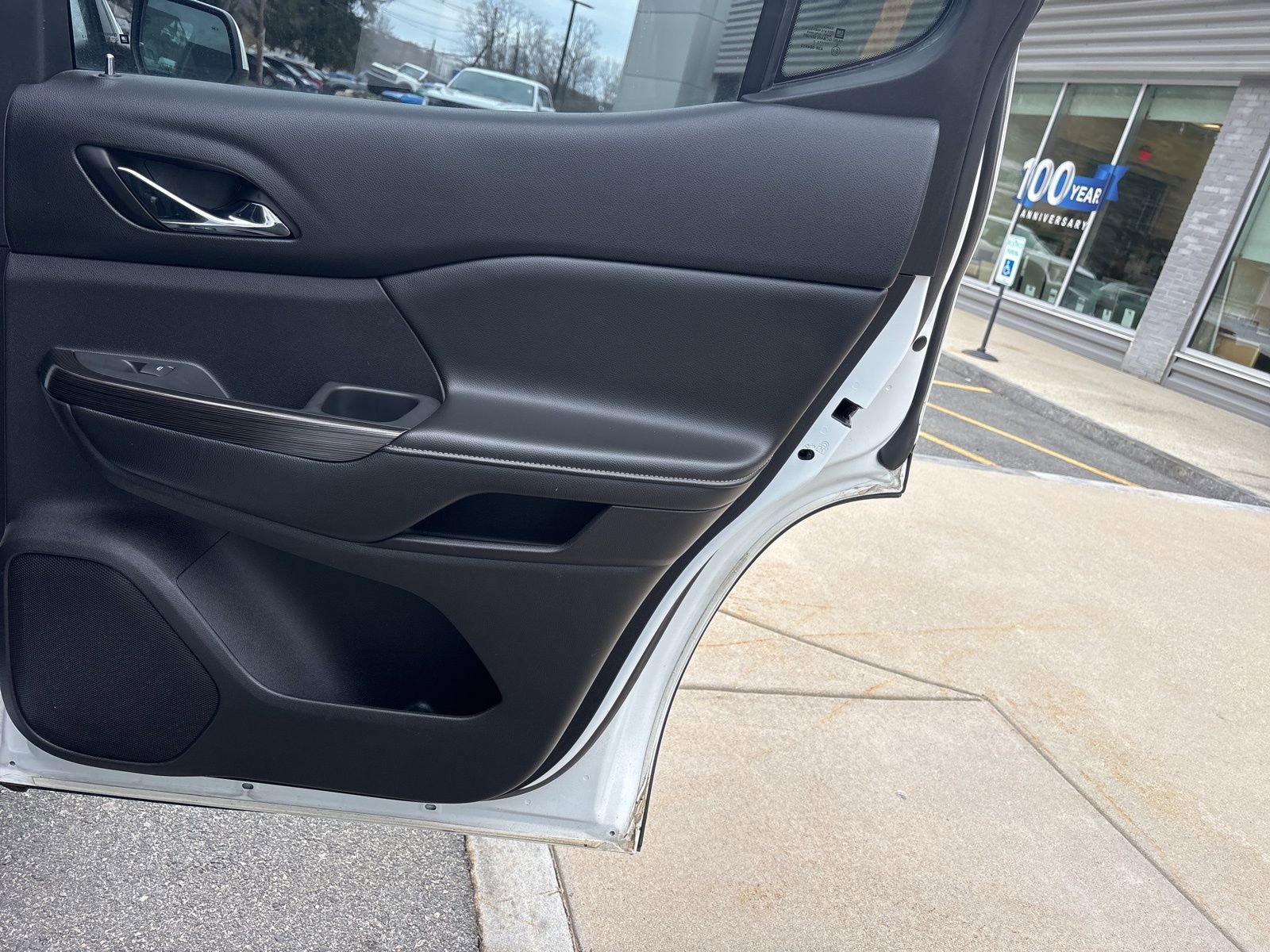 Used 2017 GMC Acadia SLT image 53