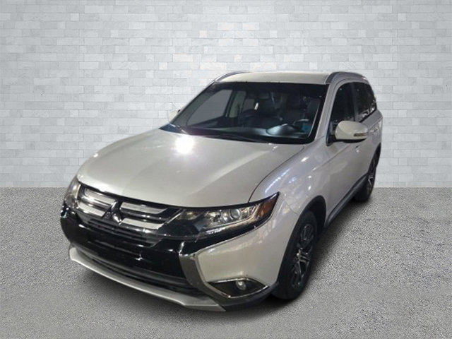 Used 2017 Mitsubishi Outlander SEL image 4
