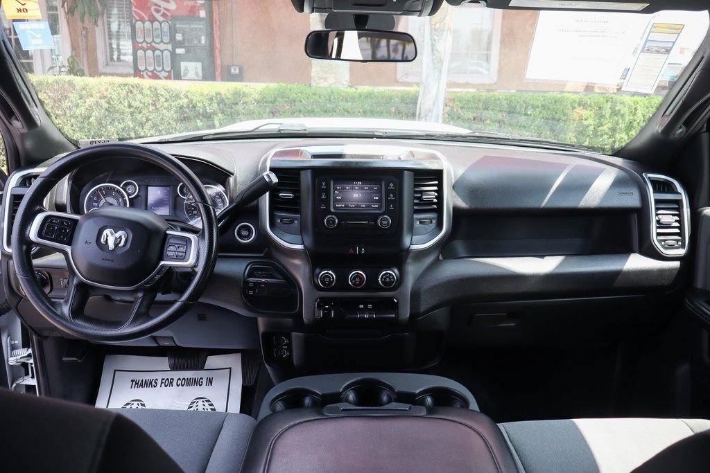 Used 2021 RAM 3500 Big Horn image 27