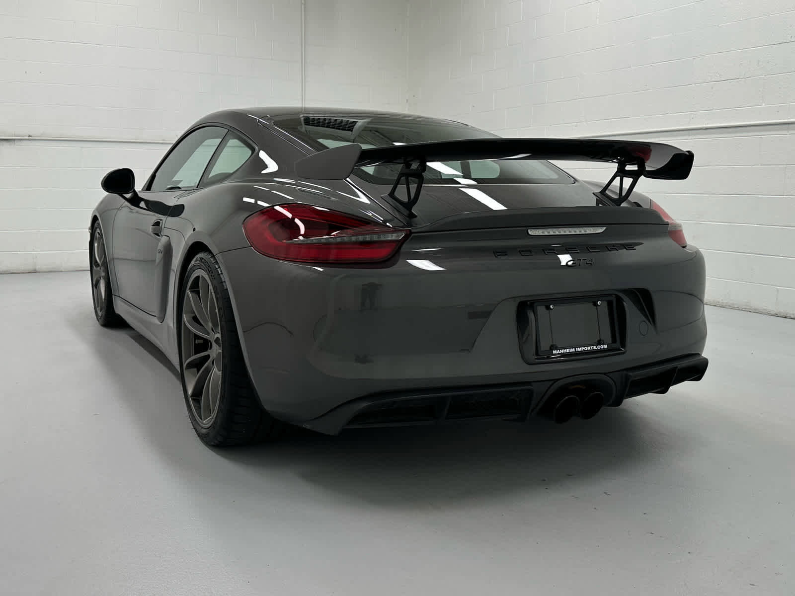 Used 2016 Porsche Cayman GT4 RWD image 7