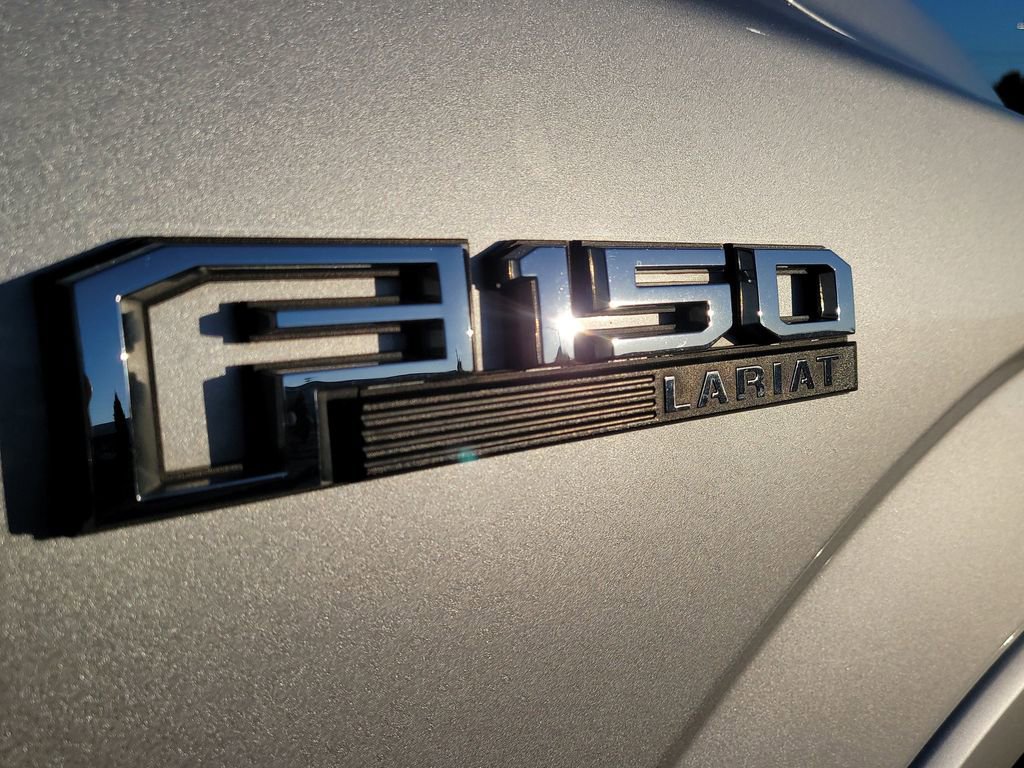 Used 2017 Ford F150 Lariat w/ Equipment Group 502A Luxury image 6