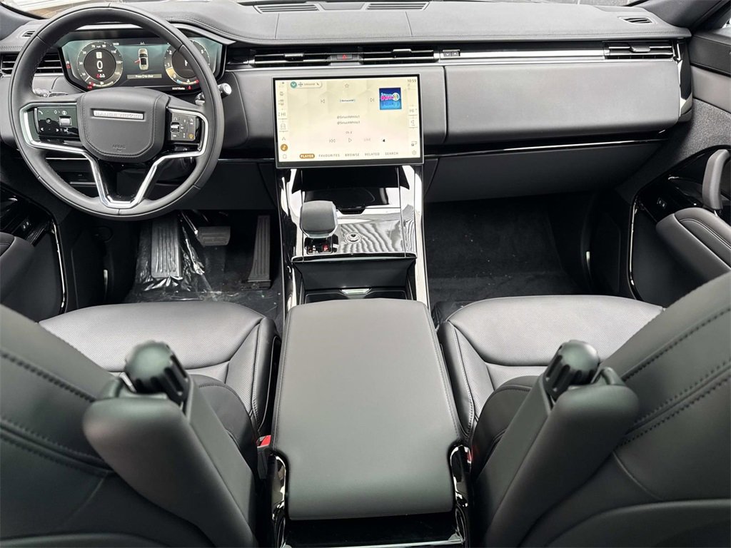 New 2026 Land Rover Range Rover Sport SE image 18