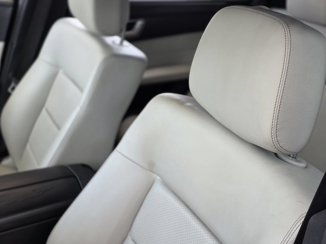 Used 2014 Mercedes-Benz E 250 BlueTEC Sedan image 22