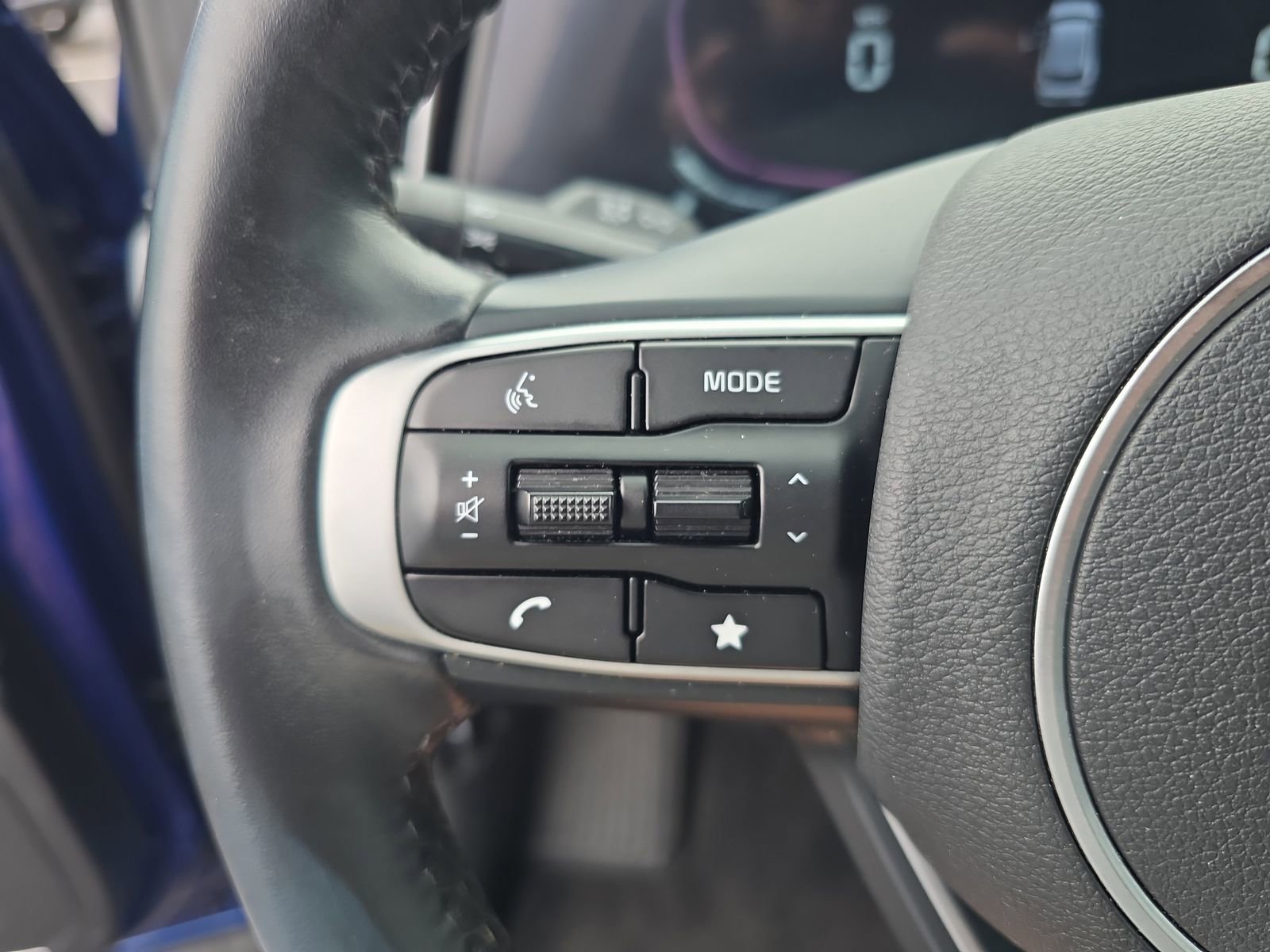 Used 2024 Kia Sportage EX image 23