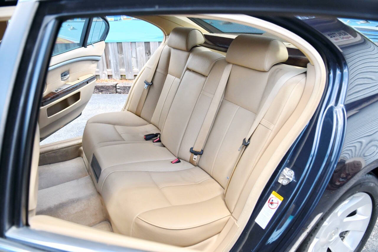 Used 2006 BMW 750Li RWD image 17