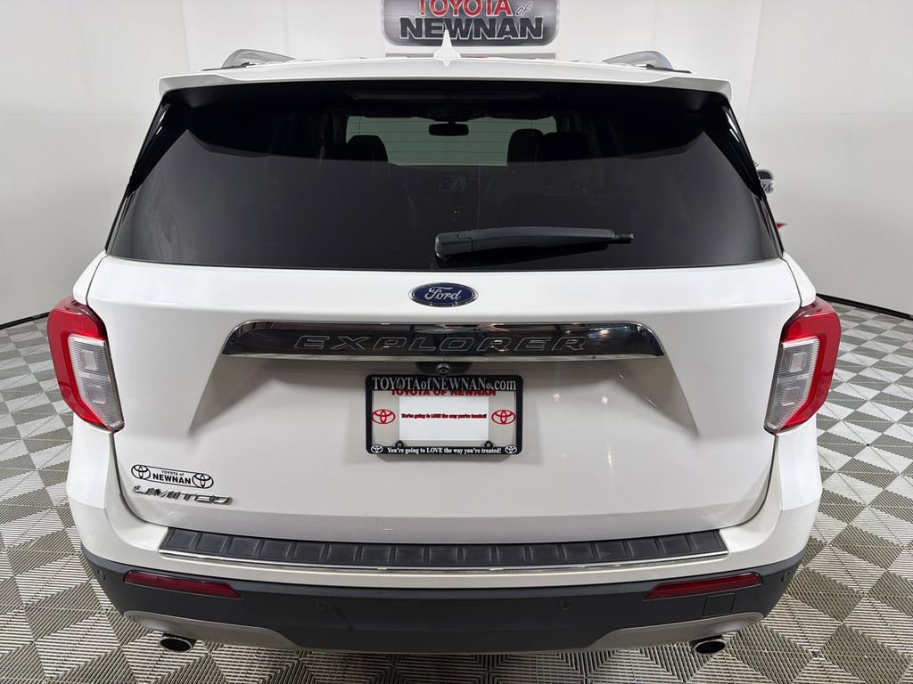 Used 2022 Ford Explorer Limited w/ Equipment Group 301A RWD image 6