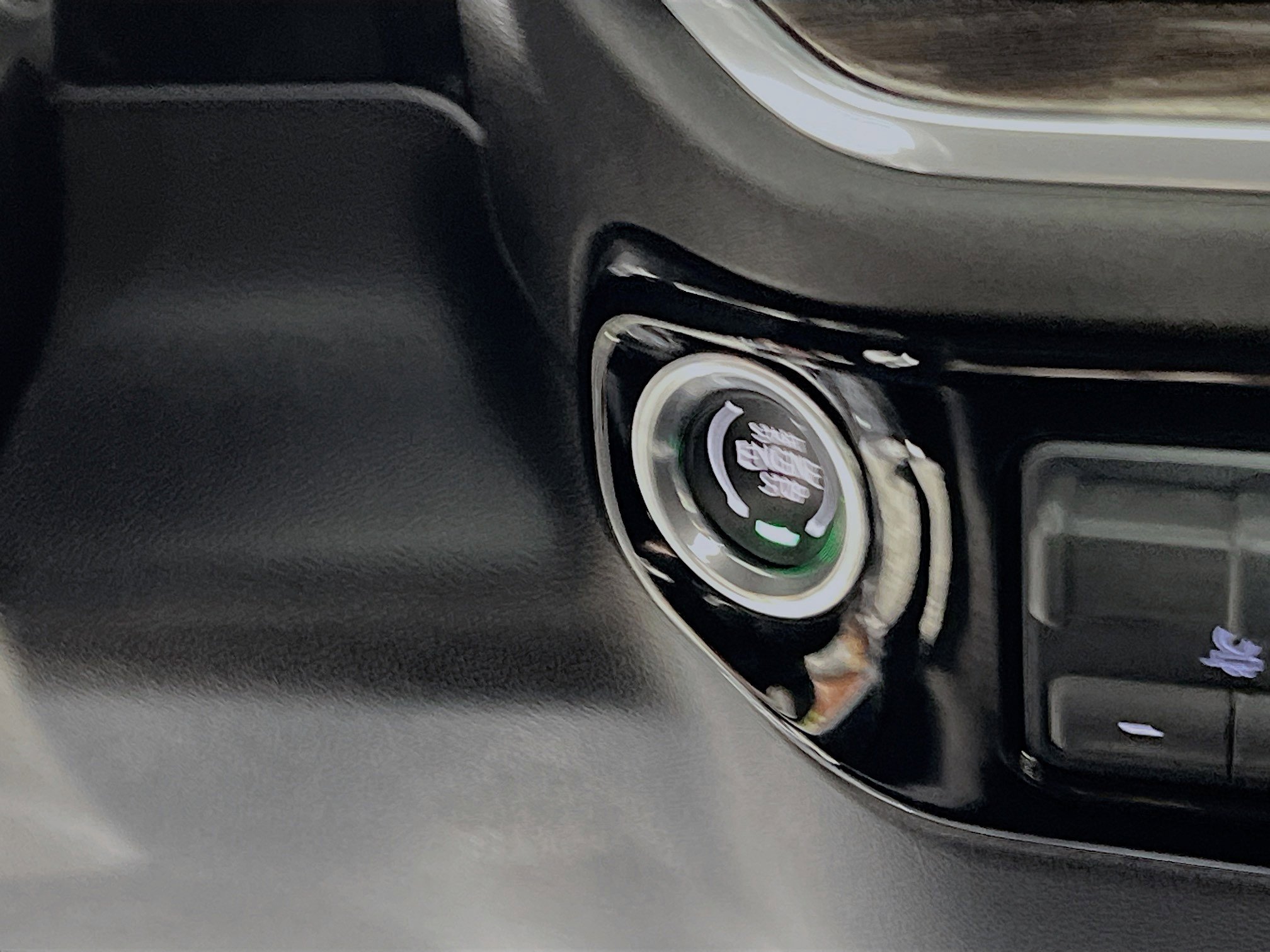 Used 2025 Chevrolet Silverado 2500 LT w/ Convenience Package image 22