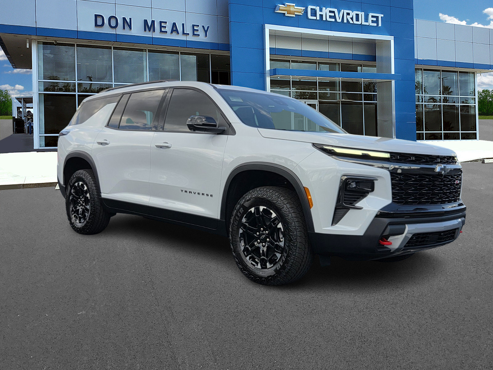 New 2027 Chevrolet Traverse Z71 w/ Driver Confidence Package