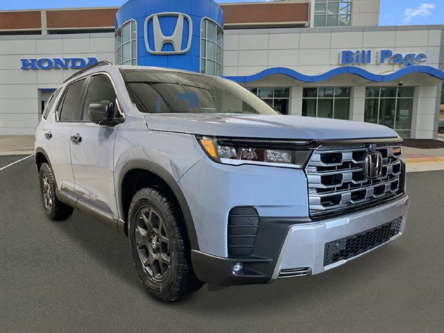 New 2026 Honda Pilot TrailSport image 9