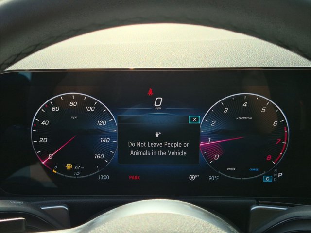 New 2026 Mercedes-Benz GLB 250 image 10