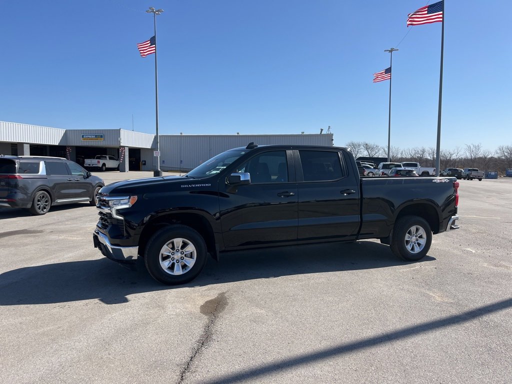 Used 2024 Chevrolet Silverado 1500 LT w/ Protection Package image 2