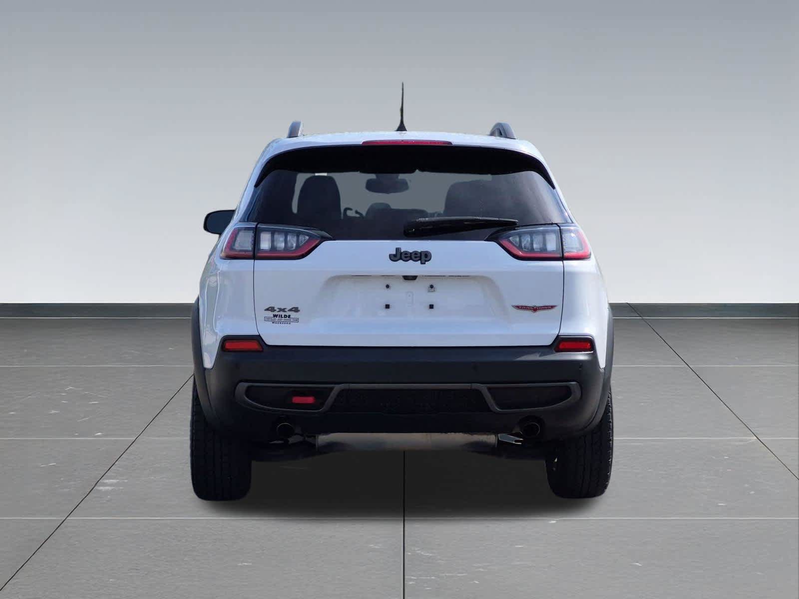 Used 2020 Jeep Cherokee Trailhawk w/ Cold Weather Group AWD/4WD image 5